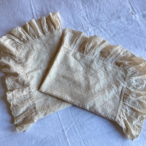 Dazed but Amazed Eyelet Pillowcases - Picture 2 of 3